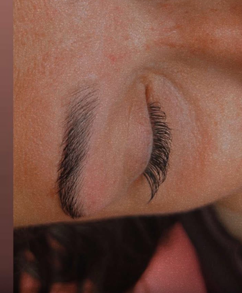 Eyebrow Wax at Kimmchiliftz in New Ellenton, SC