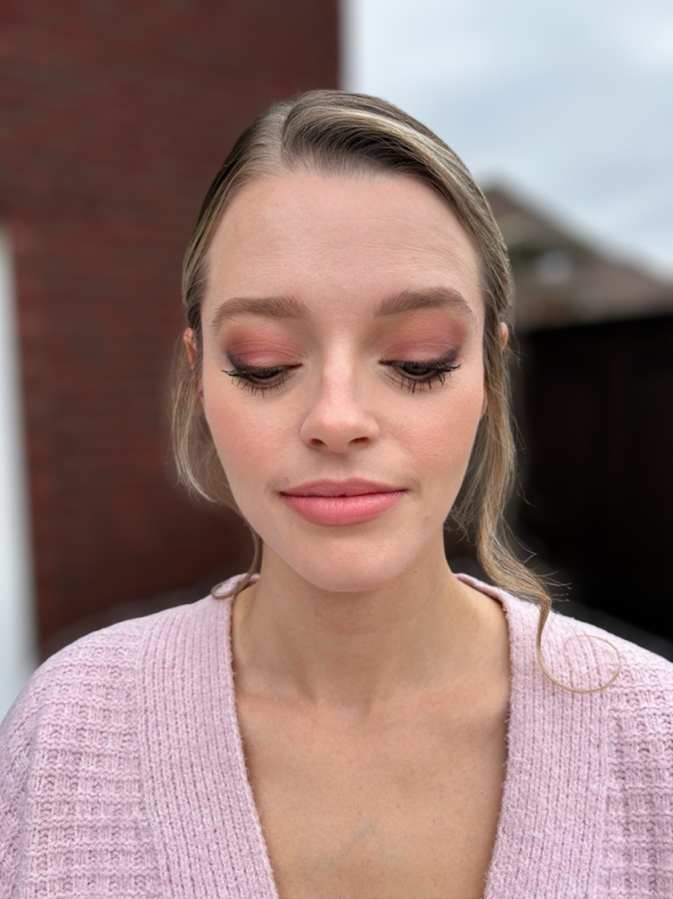 Makeup Applicaiton
