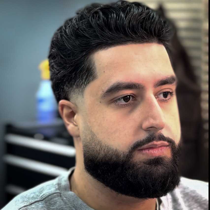 Deluxe Haircut And Beard