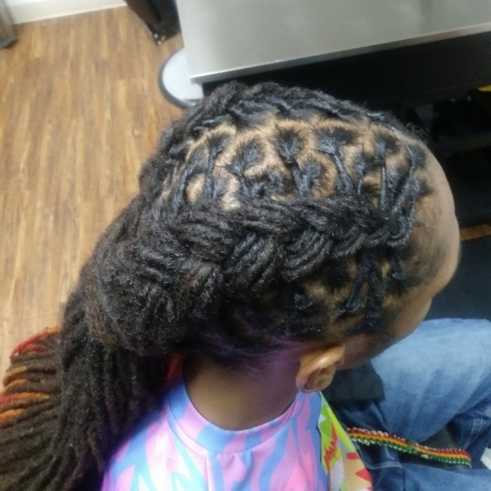 loc retwist and style at Styles By Carrera in Las Vegas, NV