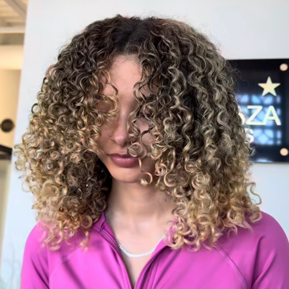 Signature Blonding Session at Hair by Alisha Smartt in Independence, MO