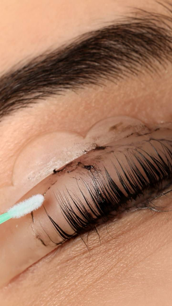 Eyelash Lift and Tint