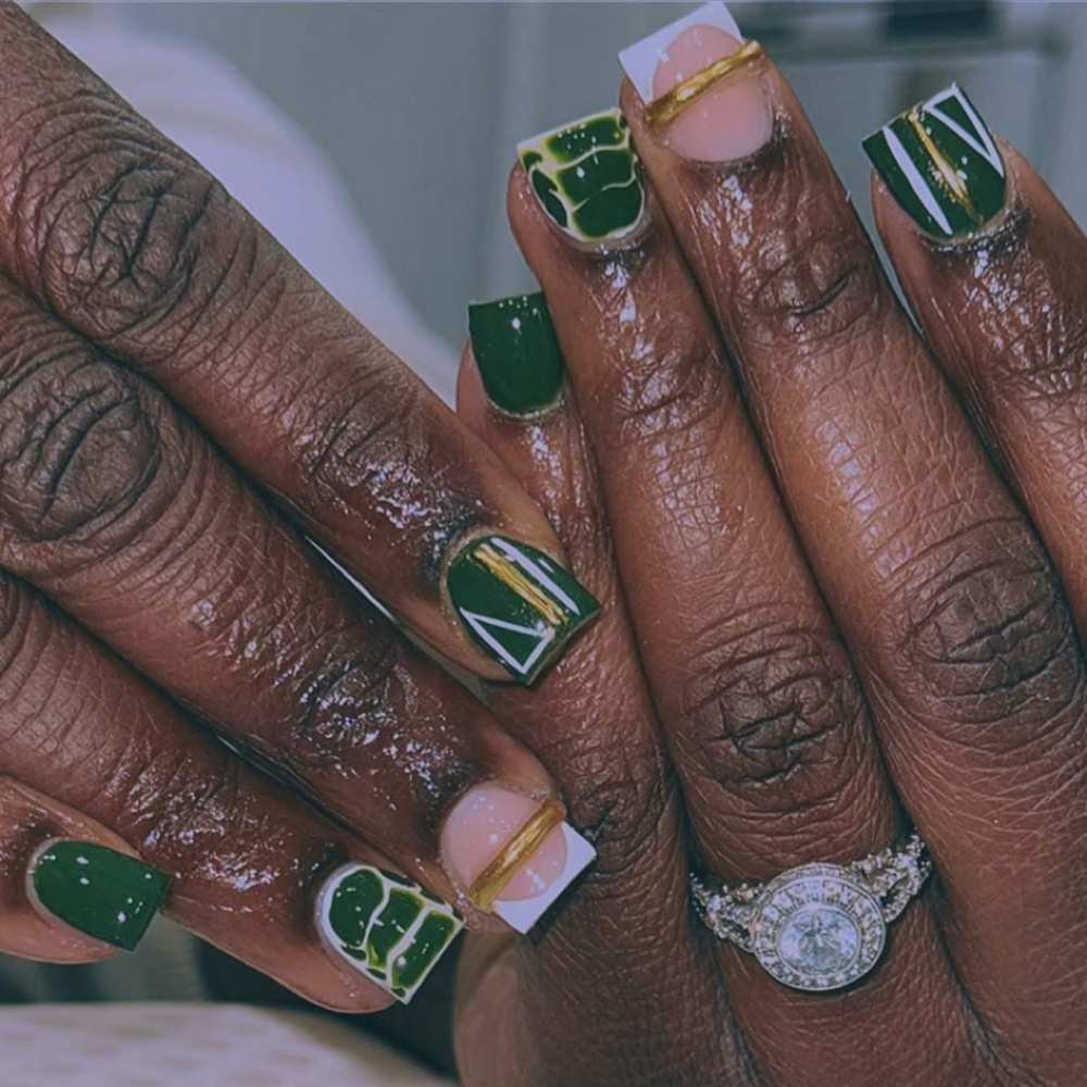 SHORT ACRYLIC W/DESIGNS at Emerald Aura Nails & Spa in Little Rock, AR