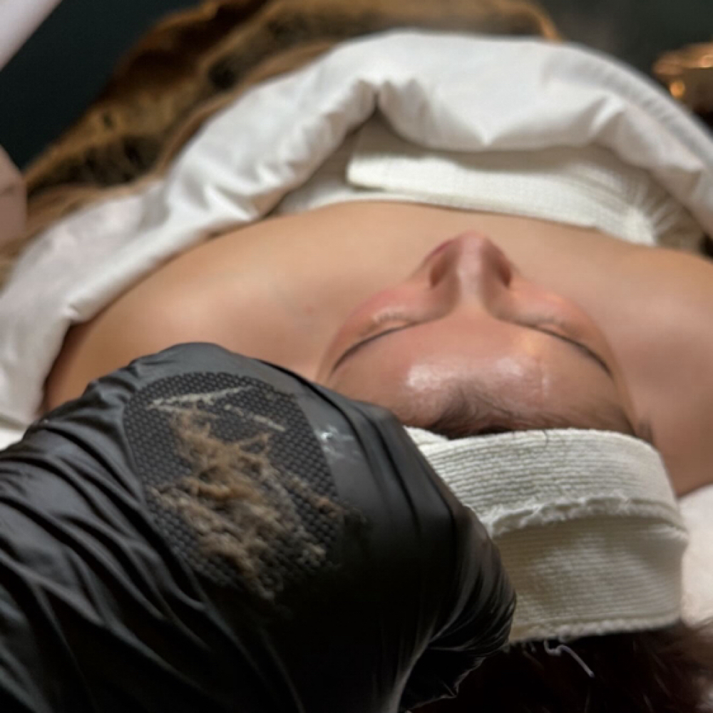Basic Dermaplane Facial at Blu Topaz Esthetics in Aurora, IL