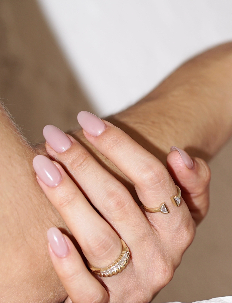 Structured Gel Mani