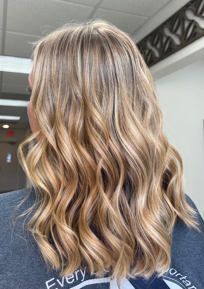 Partial Blonding Service at Melissa at Meraki in Jefferson City, MO
