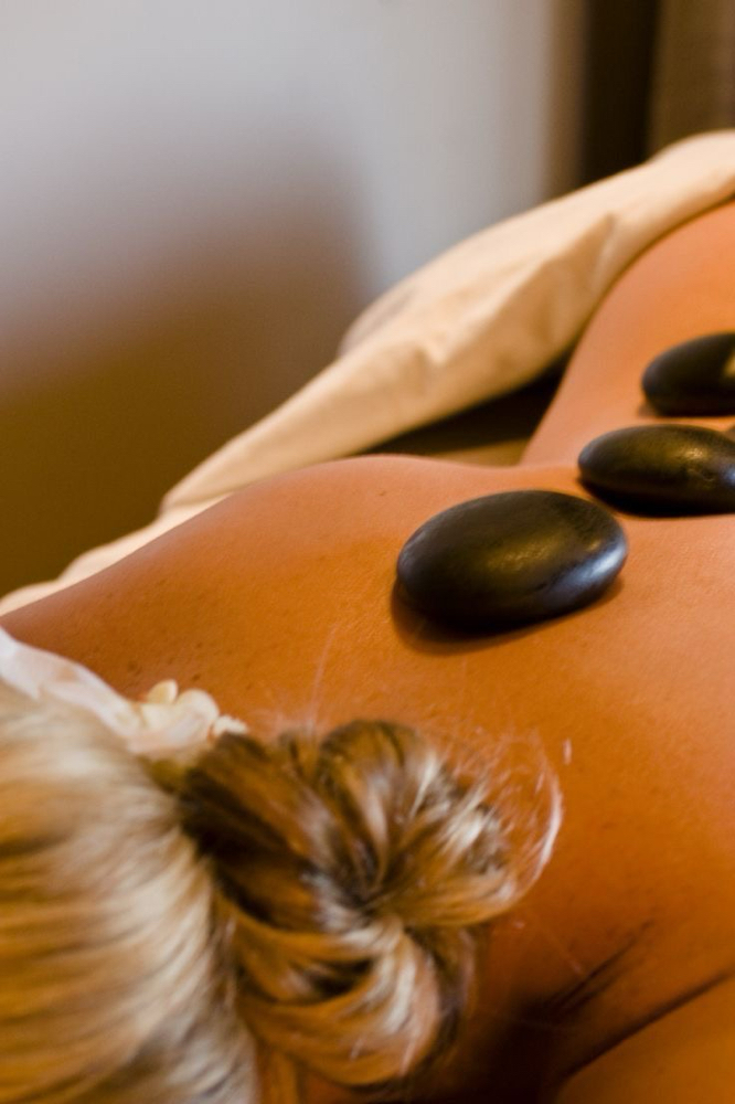 60 minute Hot Stone Massage