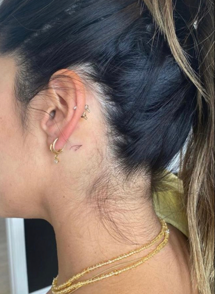 Wax Neckline at Hair By Shaunna in Crystal River, FL