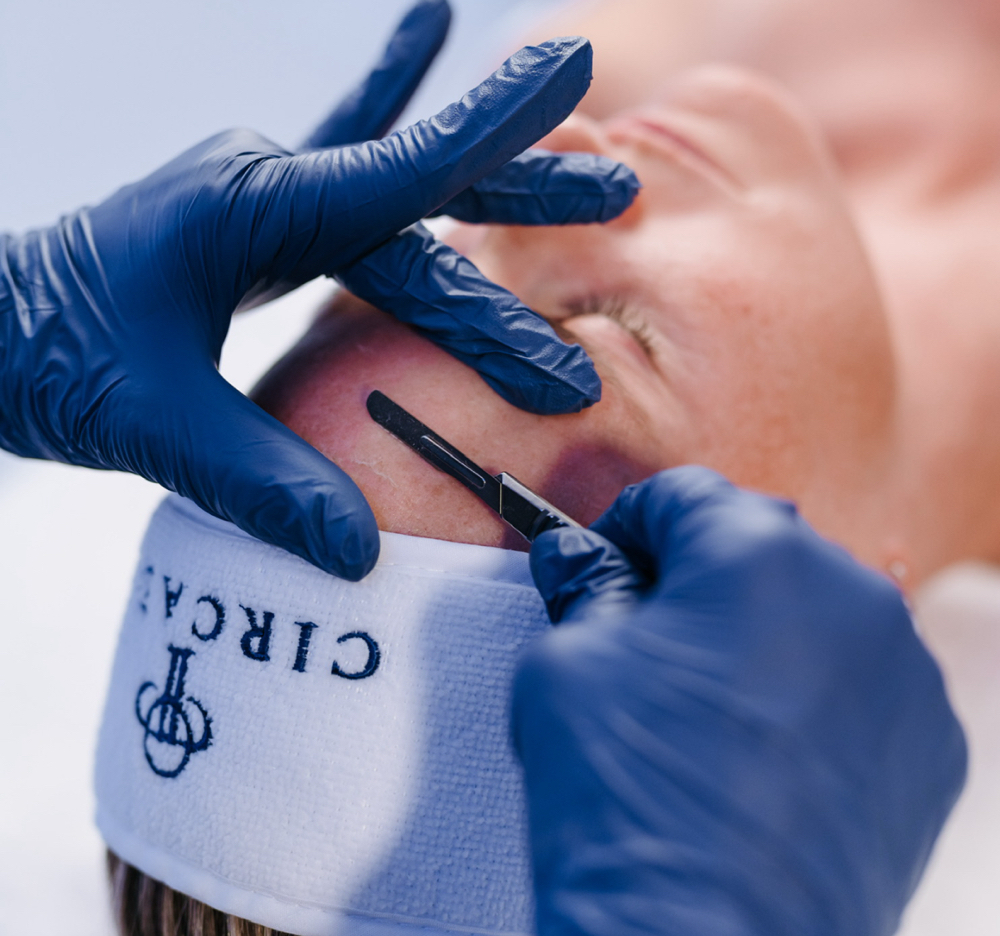 Pro-Glow Dermaplane Facial