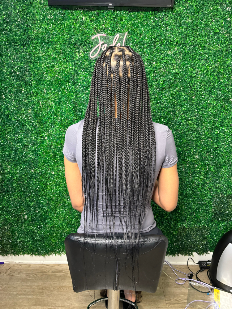 Medium Knotless