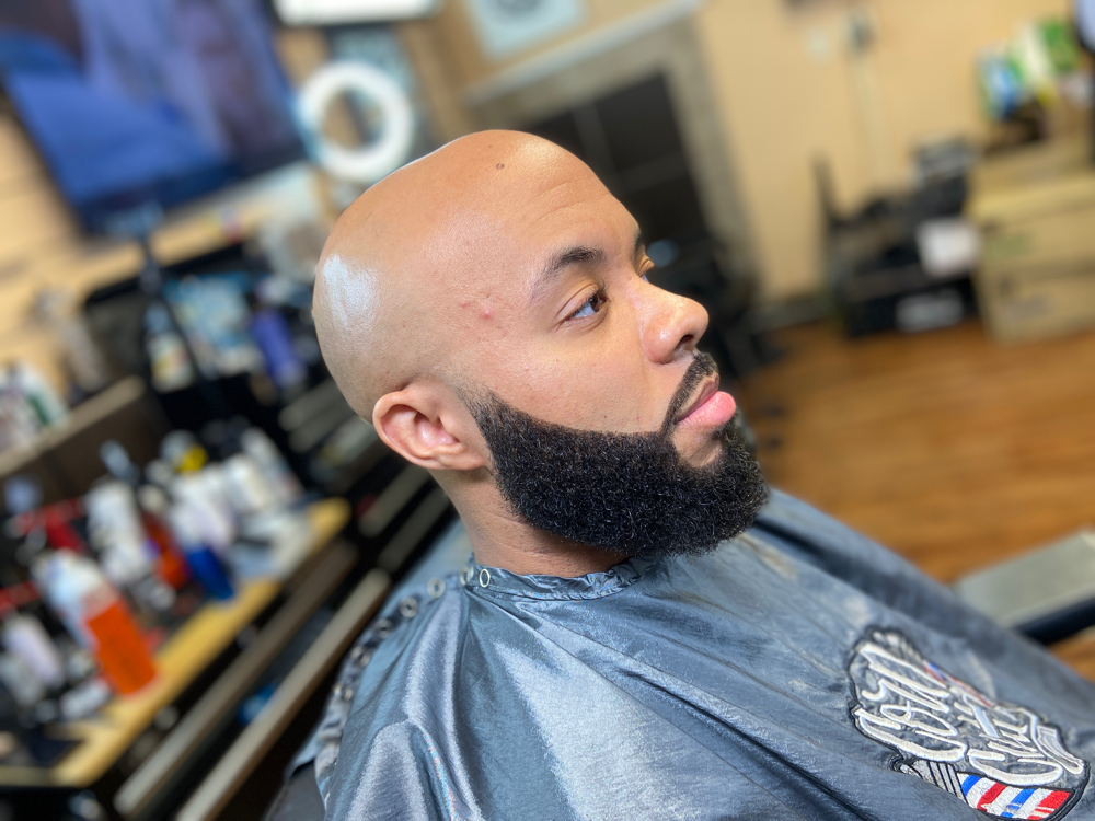 Shave /Beard Trim w/Color En.