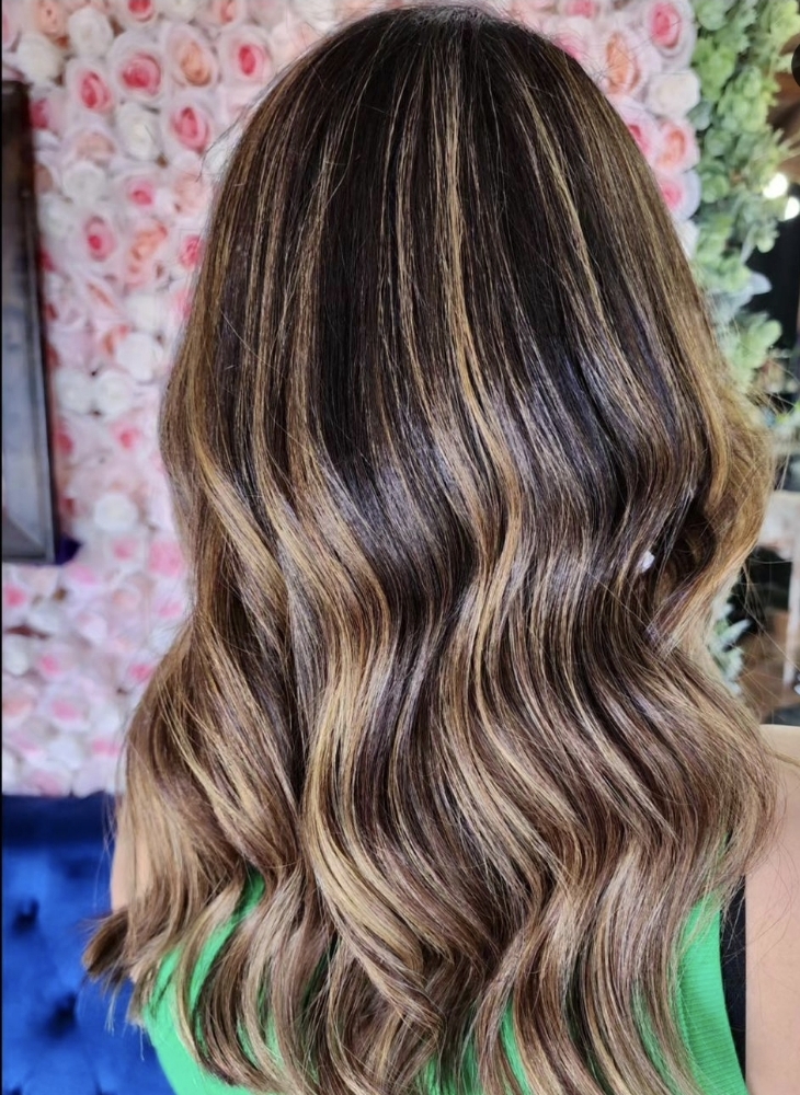 Shampoo and Style