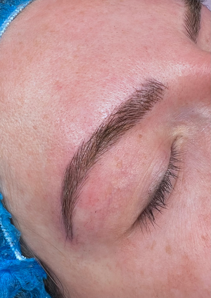 Microblading / Powder Brows