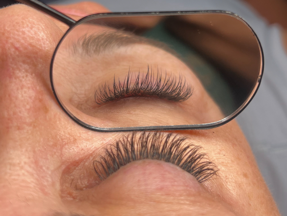 Classic Full Set (New Set/ 4+ week) at The Lash Room LV in Las Vegas, NV
