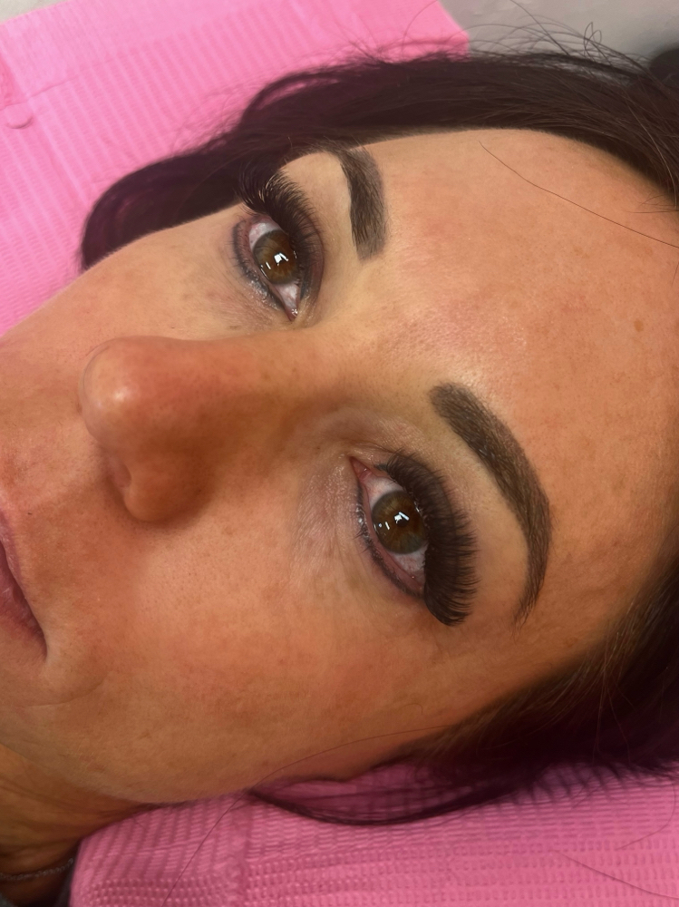 Volume Lash Extensions