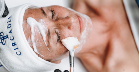 C2 O2 Facial