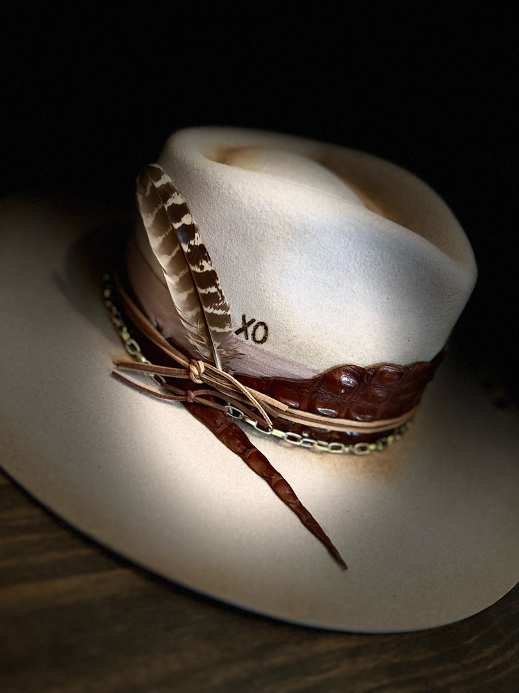 Hat Bar