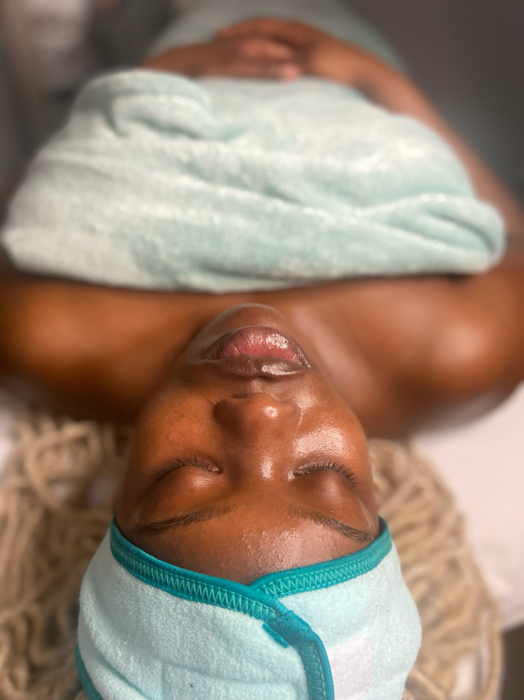 NOVA CLEANSE FACIAL