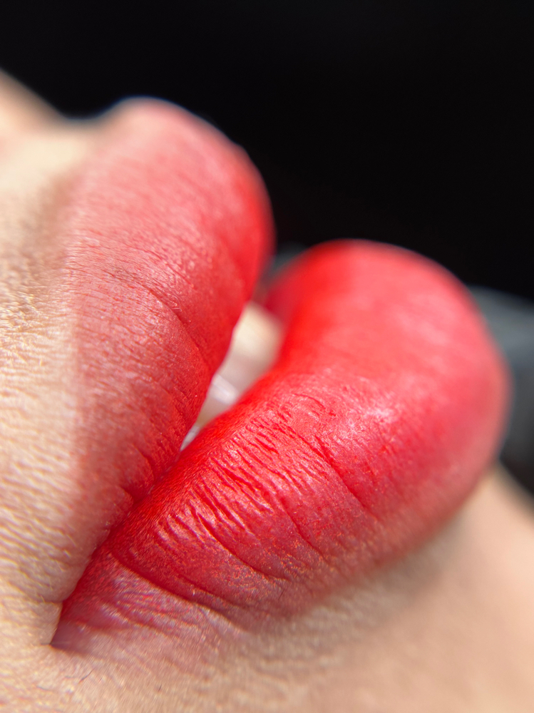 Lip Blush Color Correction