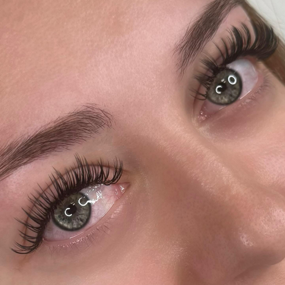 Lash Extension Full Set at Emma Dexter Esthetics in madisonville, KY