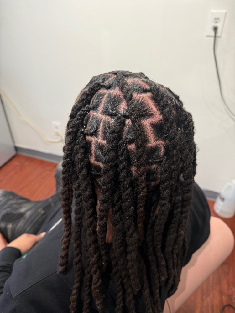 Locks / Palm Roll at Styles By Betta in Southfield, MI