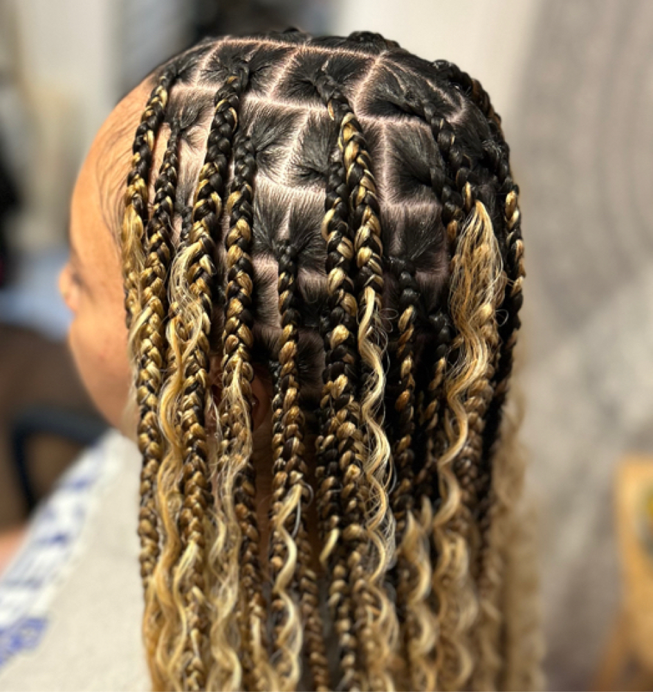Medium Knotless at The Dream Beauty Bar in Madison Heights, MI
