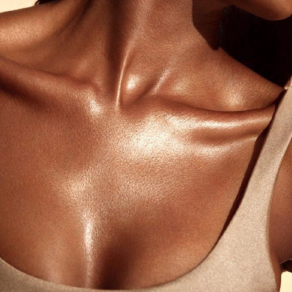 Customized Spray Tan at The House of Blondes in Summerville, SC