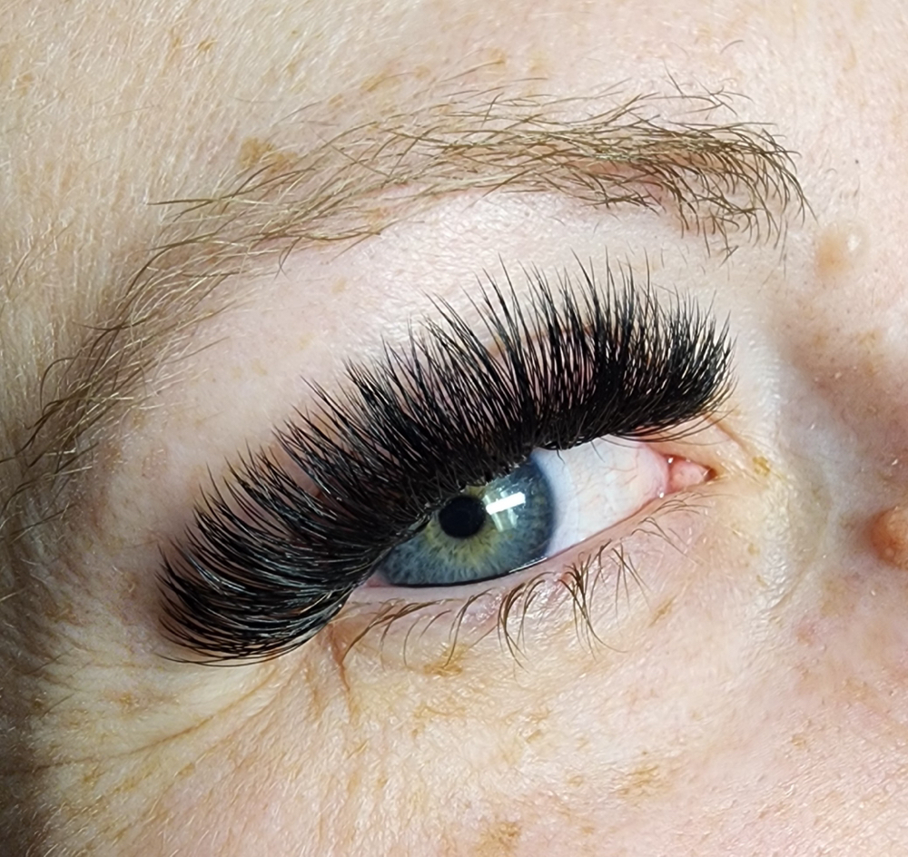 Full Set of Lash Extensions at Reverie Esthetics in Baldwinsville, NY