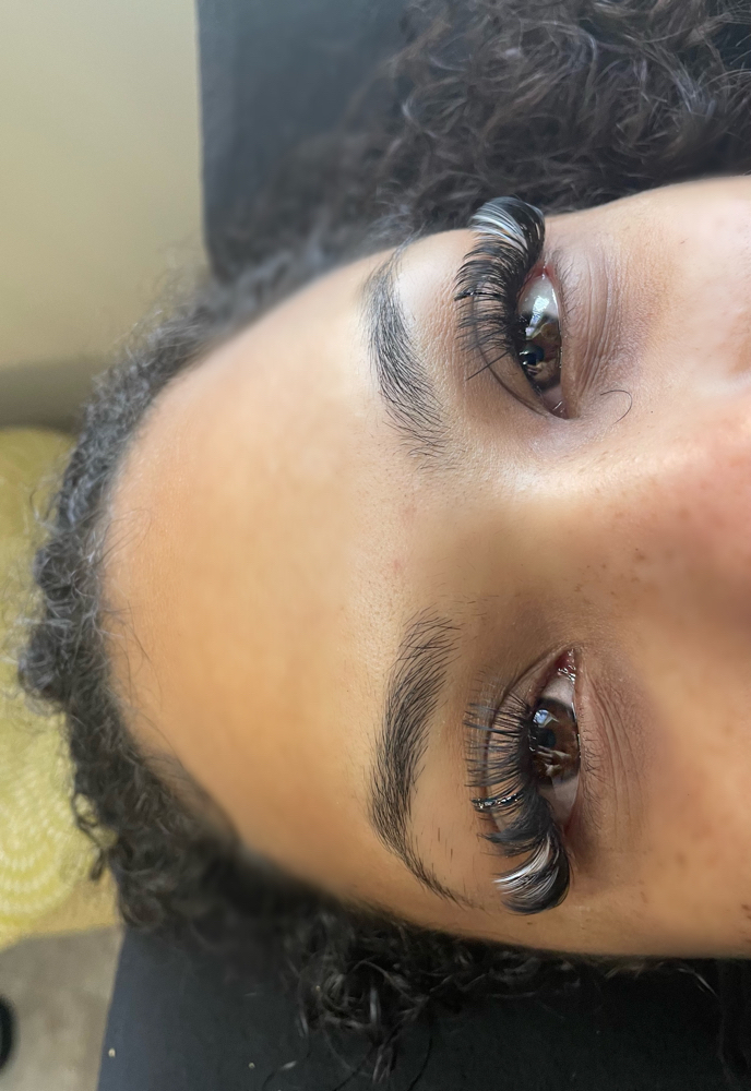 + Add Glitter Lashes