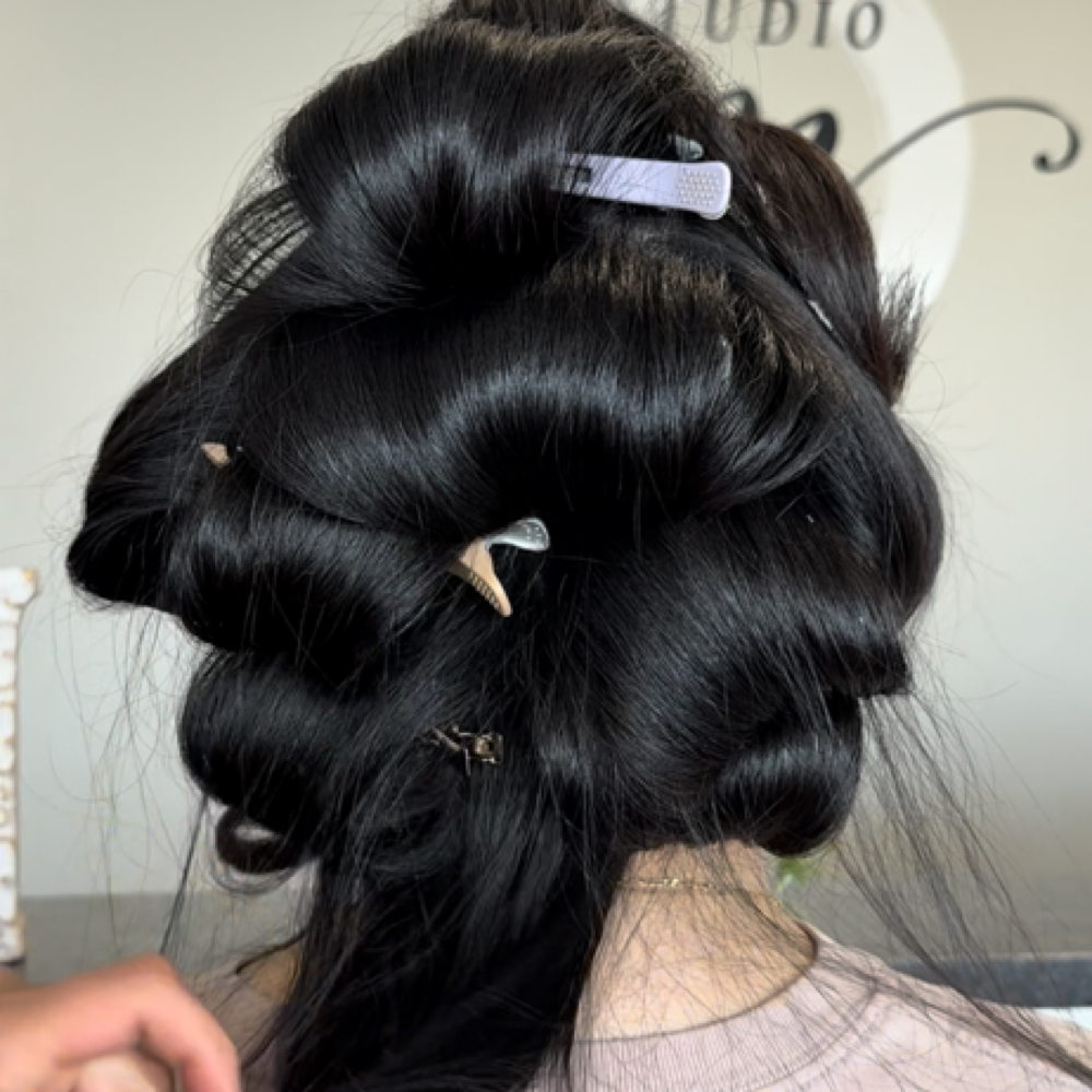 Wash And Blowdry Set And Style. at The Rooted Chemist in Schaumburg, IL