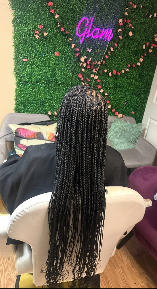 Xtra Small Goddess Knotless Braids