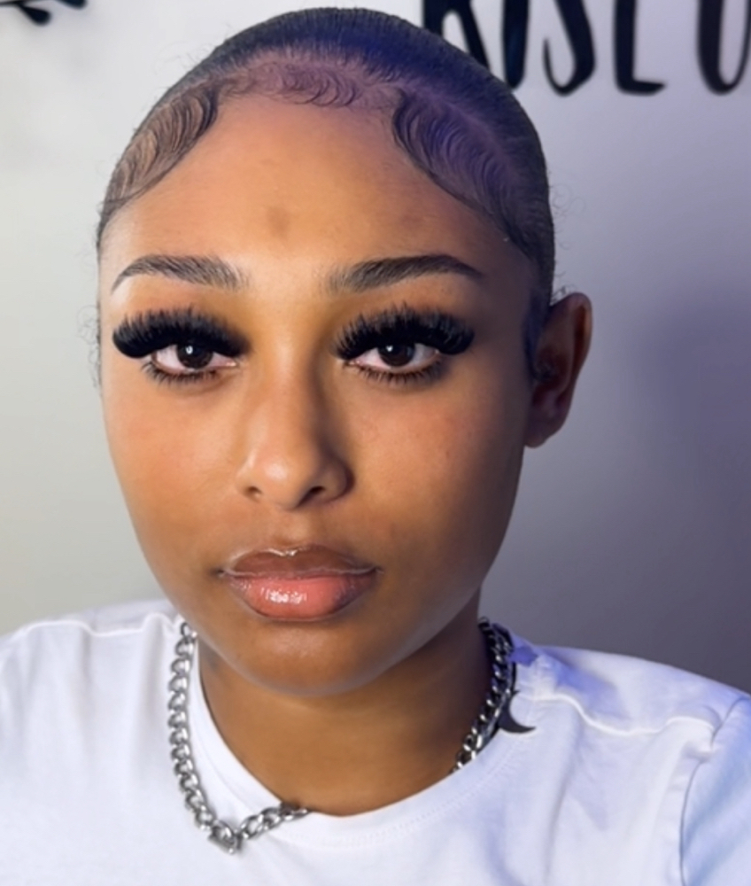 *Bottom Lashes*
