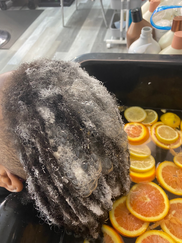 Loc Detox With Retwist