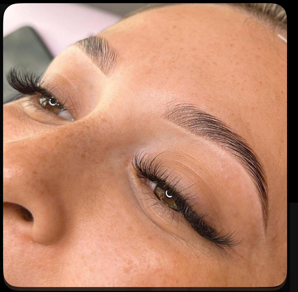 Eyebrow Wax at Behindvadaschair in Jacksonville, NC