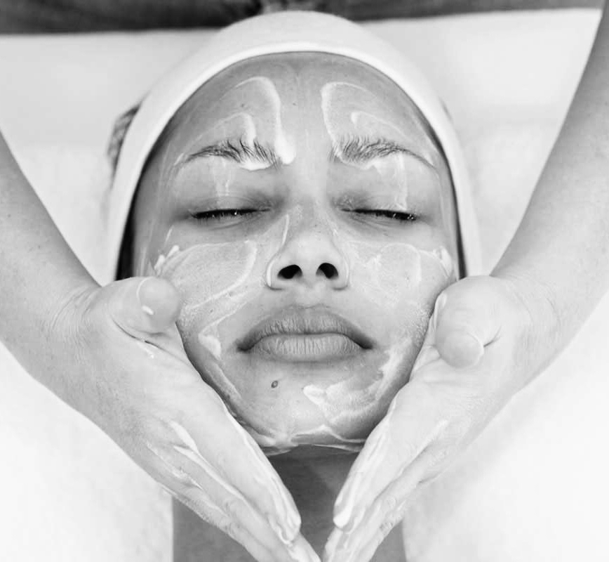 DewyGirl Express Facial