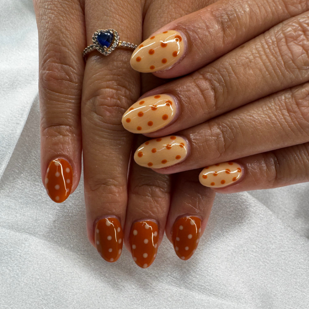 Minimal Design at Polish Me Pretty in Artesia, NM