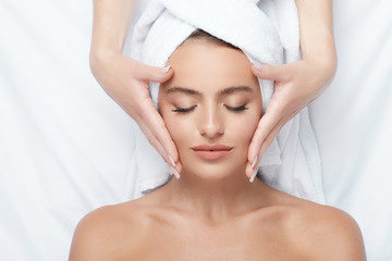Belavi Facial Massage 30 Minutes