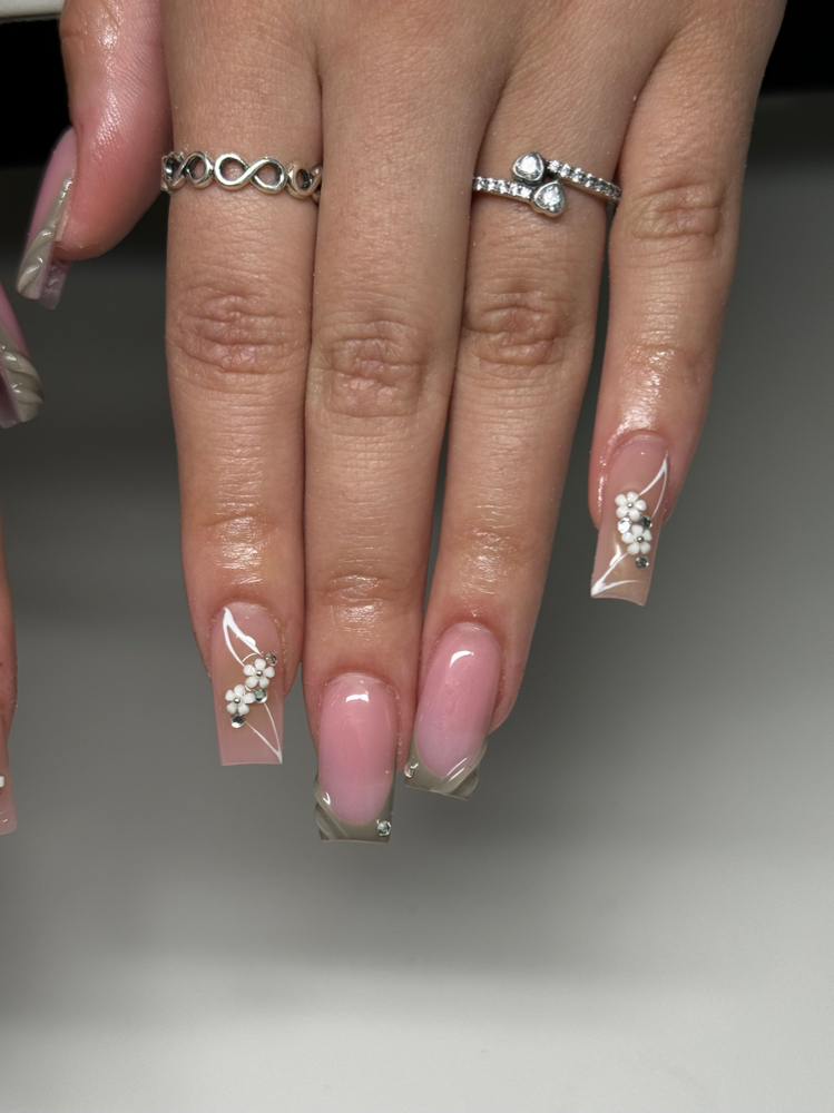 short refill at bellnailedit in houston, TX