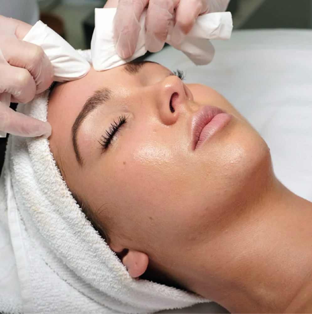 Deep Clean Facial at Blonde Blow Dry & Brow Salon in Yuma, AZ