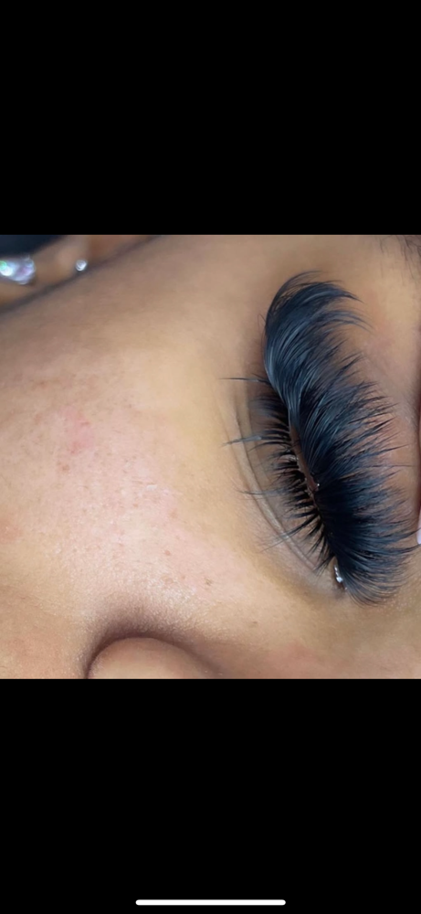 Wispy Mega Volume