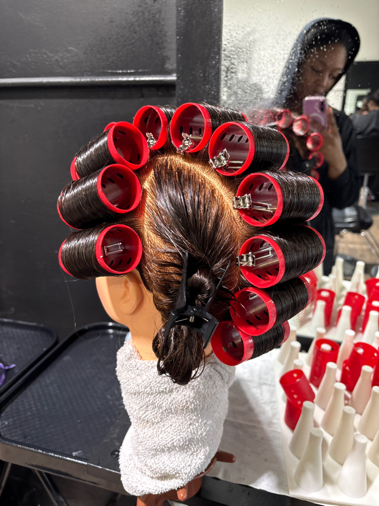 Roller Set at Crowned Beauty Studios LLC in Detroit, MI