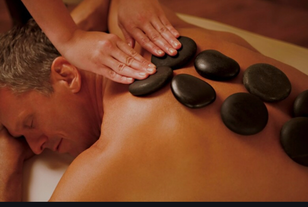 30 minute Hot Stone Massage