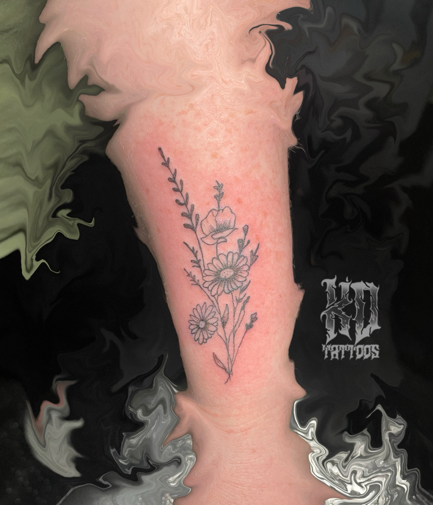 Small/Fine Line Tattoo