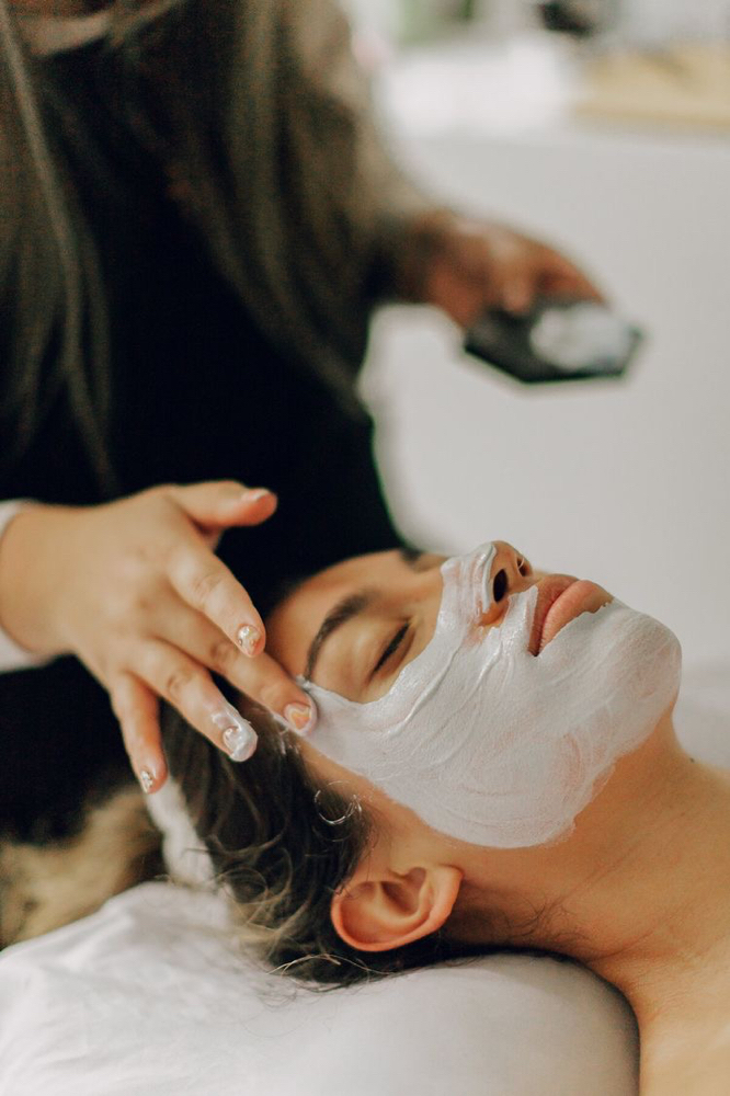 Scalp/facial Treatment 🧖🏼‍♀️