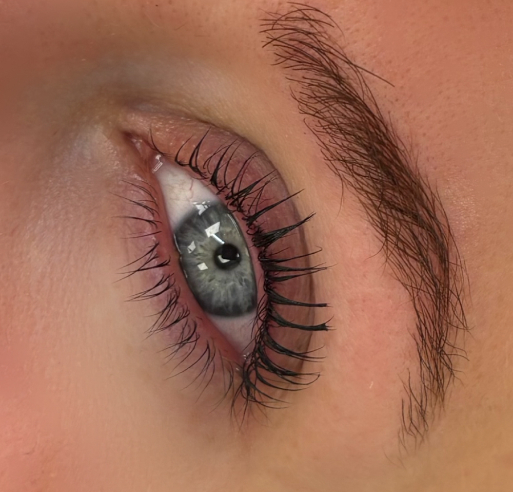 Lash Lift And Tint