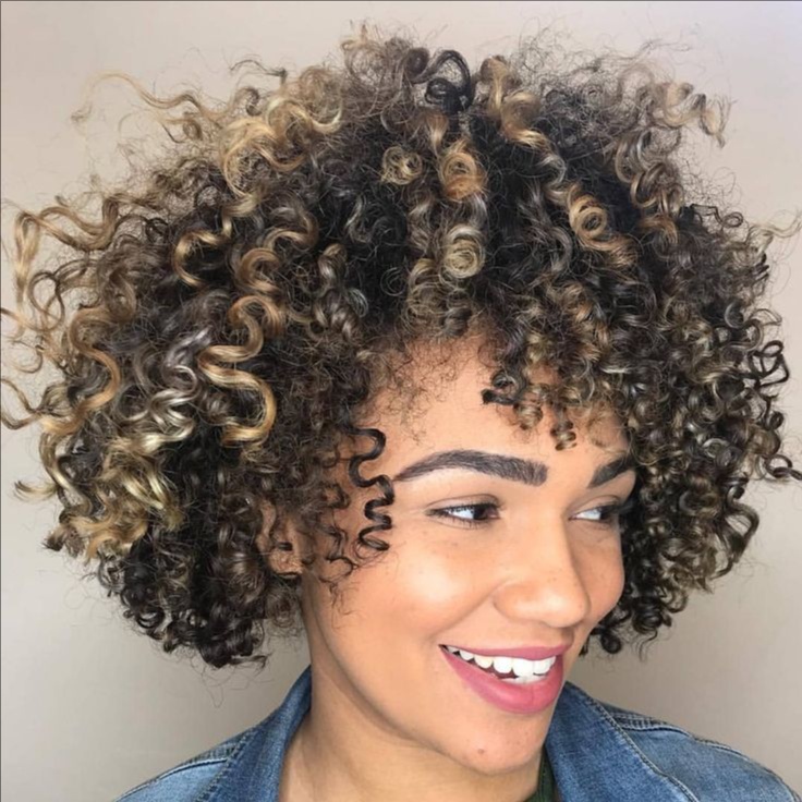 Scalp treatment and massage at Melissabraid in Chicago, IL