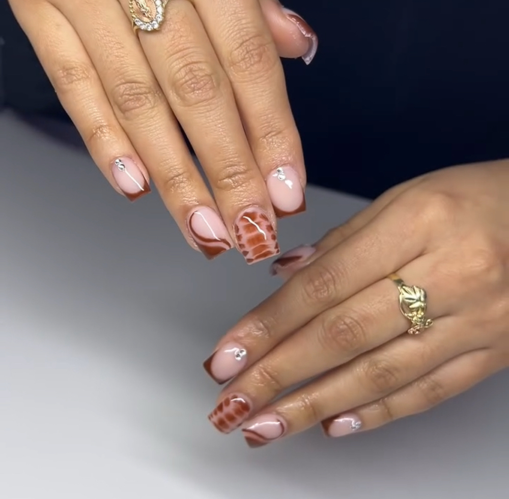 X-SHORT ACRYLIC NAILS