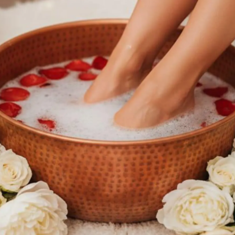 Foot Spa at Le bel âge Salon & Spa in Conway, AR