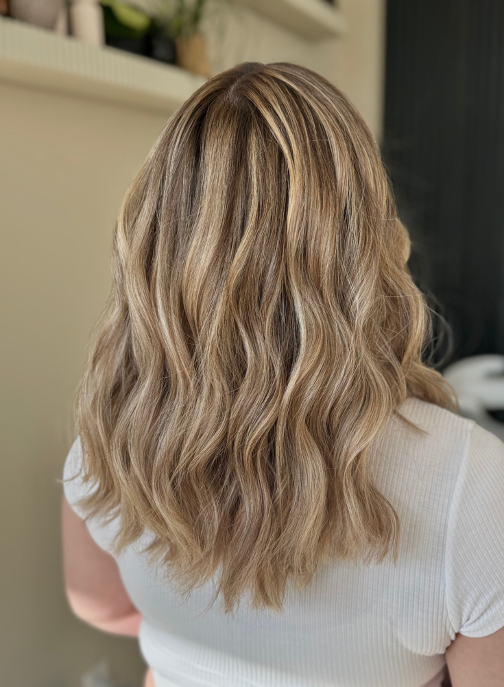 Full Highlight at Beauty by J & N in Antioch, CA