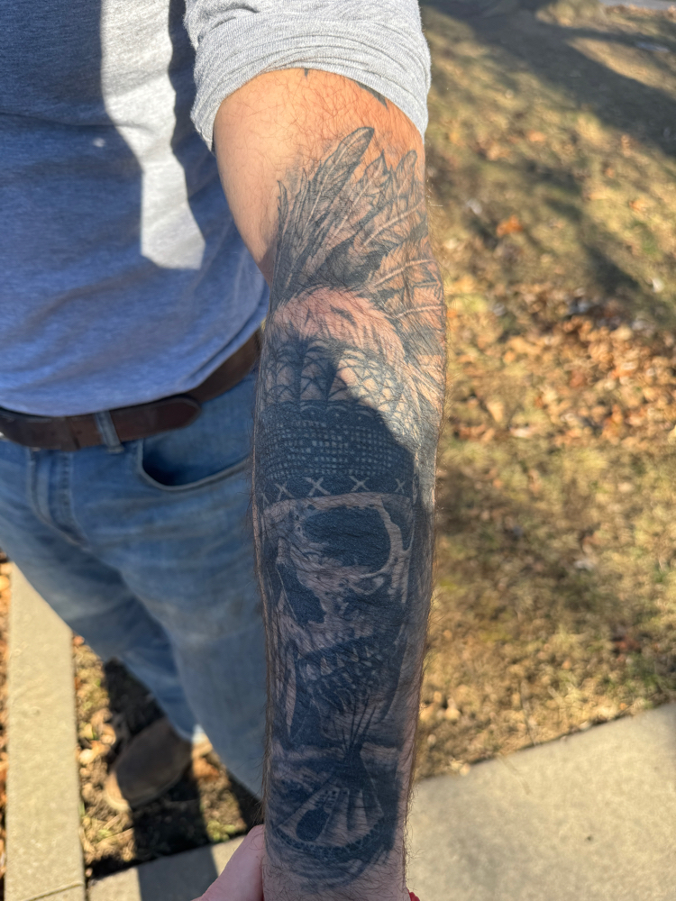 Custom Sleeves & Large Designs